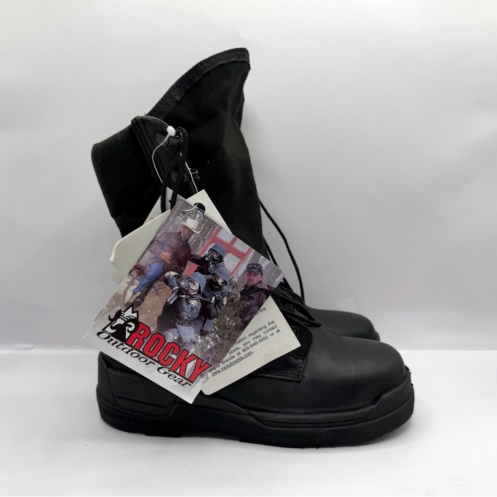Rocky 6129 Navy Boots 4.5W Unisex Steel Toe Made in USA Vibram Sole NEW WITH TAG